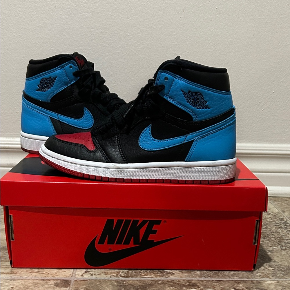 Nike Air Jordan 1 UNC TO CHI WMNS 6